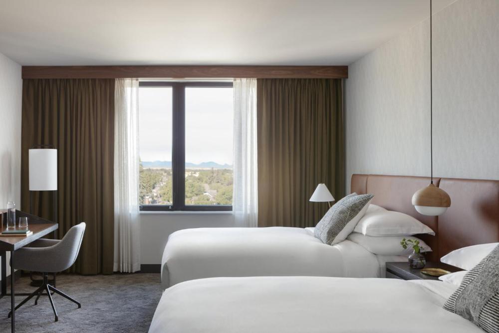 Queen Room with Two Queen Beds and Downtown View interior