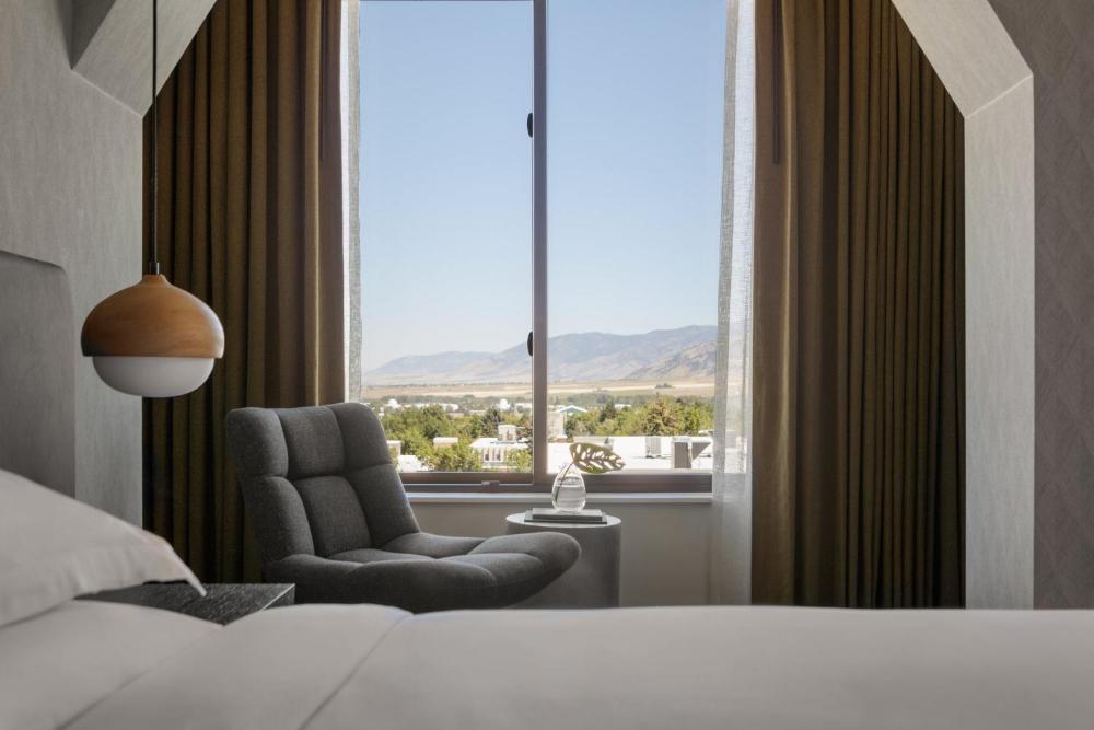 Essential Room  interior